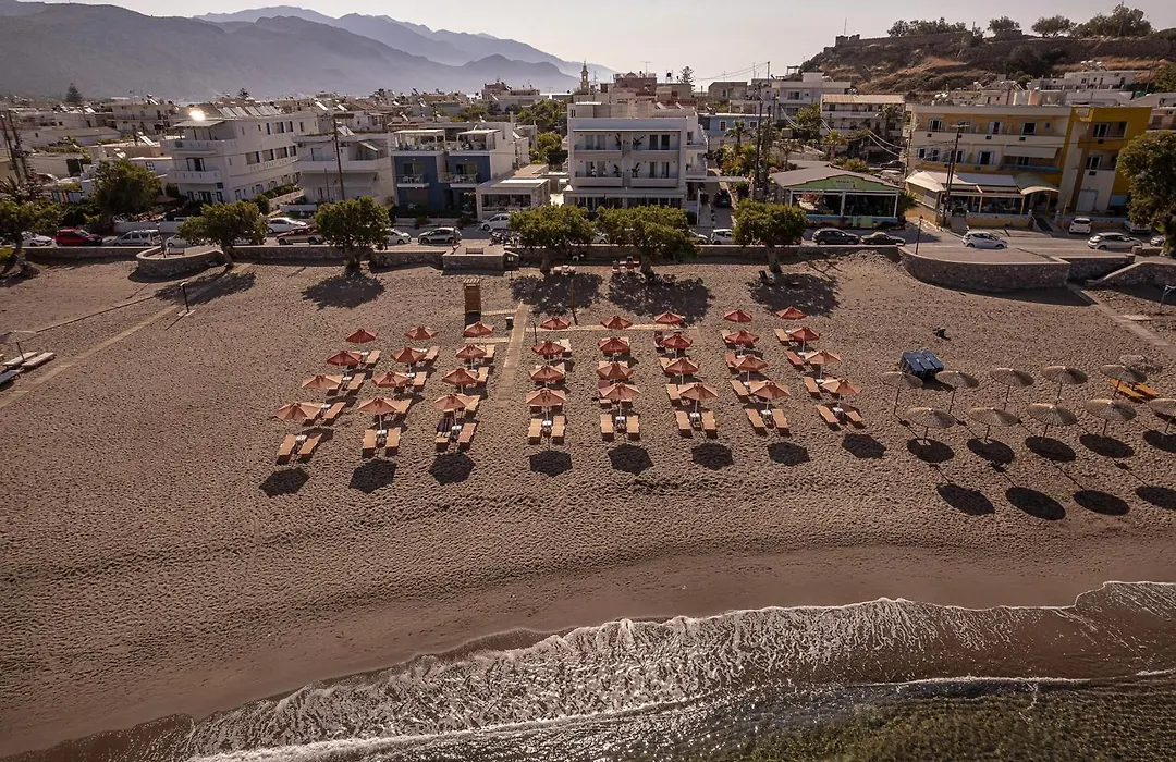 Pal Beach-1