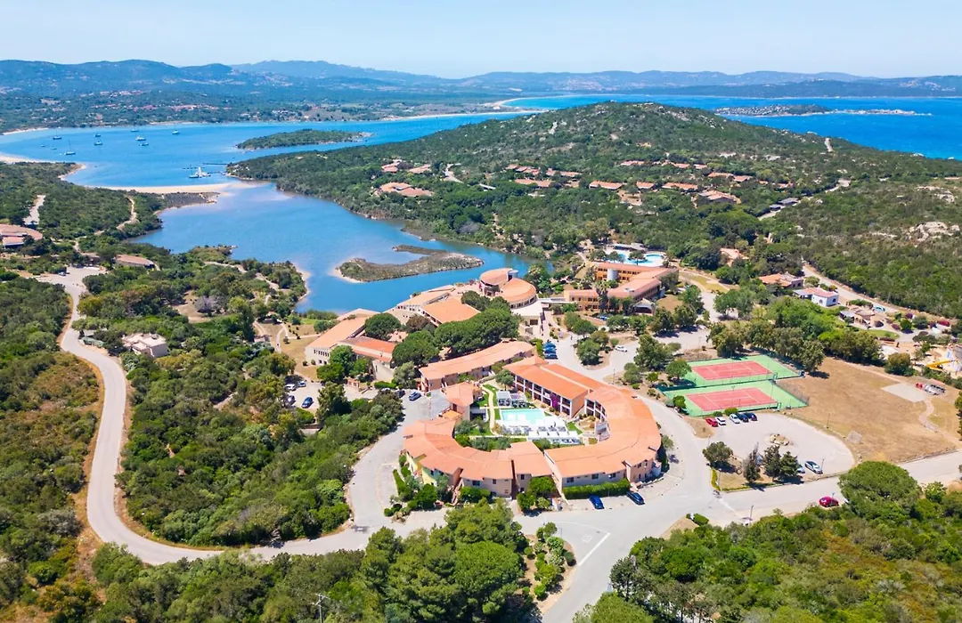 Felix Hotels - Residence Hotel Costa Serena-1