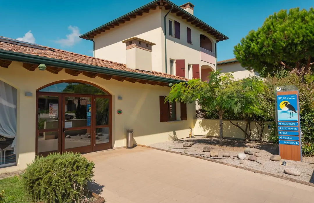 Airone Bianco Residence Village-1
