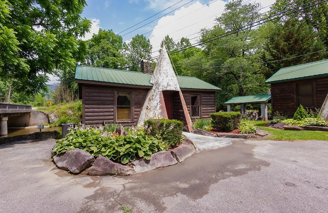 Qualla Cabins And Motel Cherokee Near Casino-1