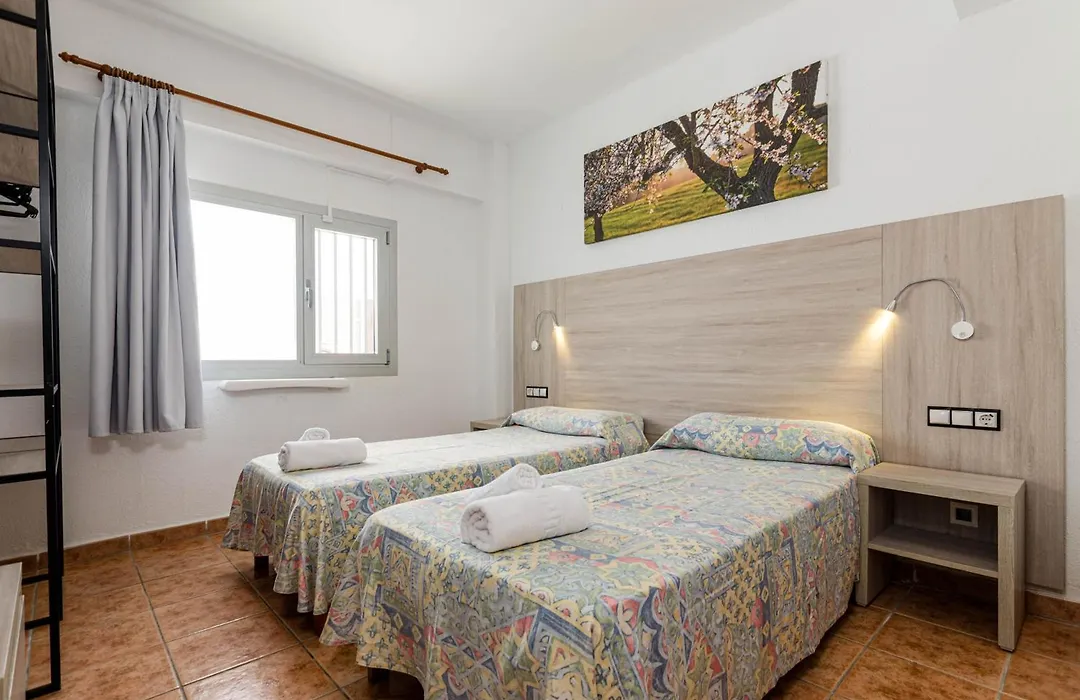 Hostal Gami Adults Only-1