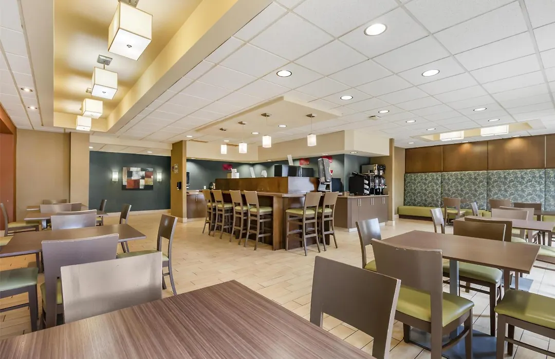 Best Western Plus Winnipeg West-1