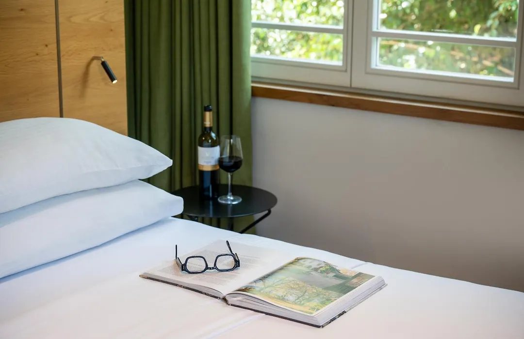 Schumacher Hotel Haifa-1