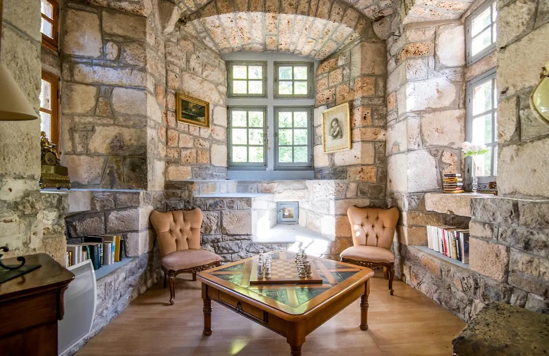 Chateau De La Caze-1