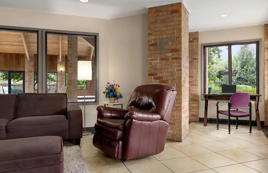 Baymont By Wyndham Monroe-1