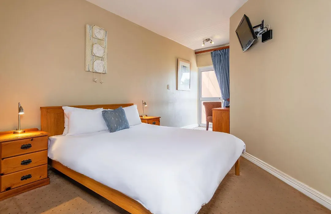 Burning Shore Hotel-1