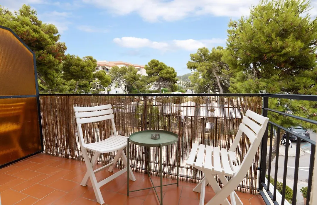 Sitges Beach Hostal-1
