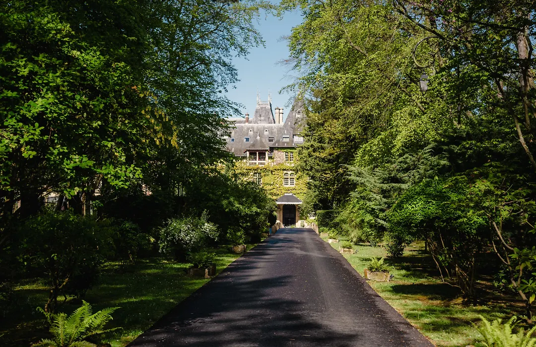 Chateau Jeanne & The Forest - Chateau De Montvillargenne-1