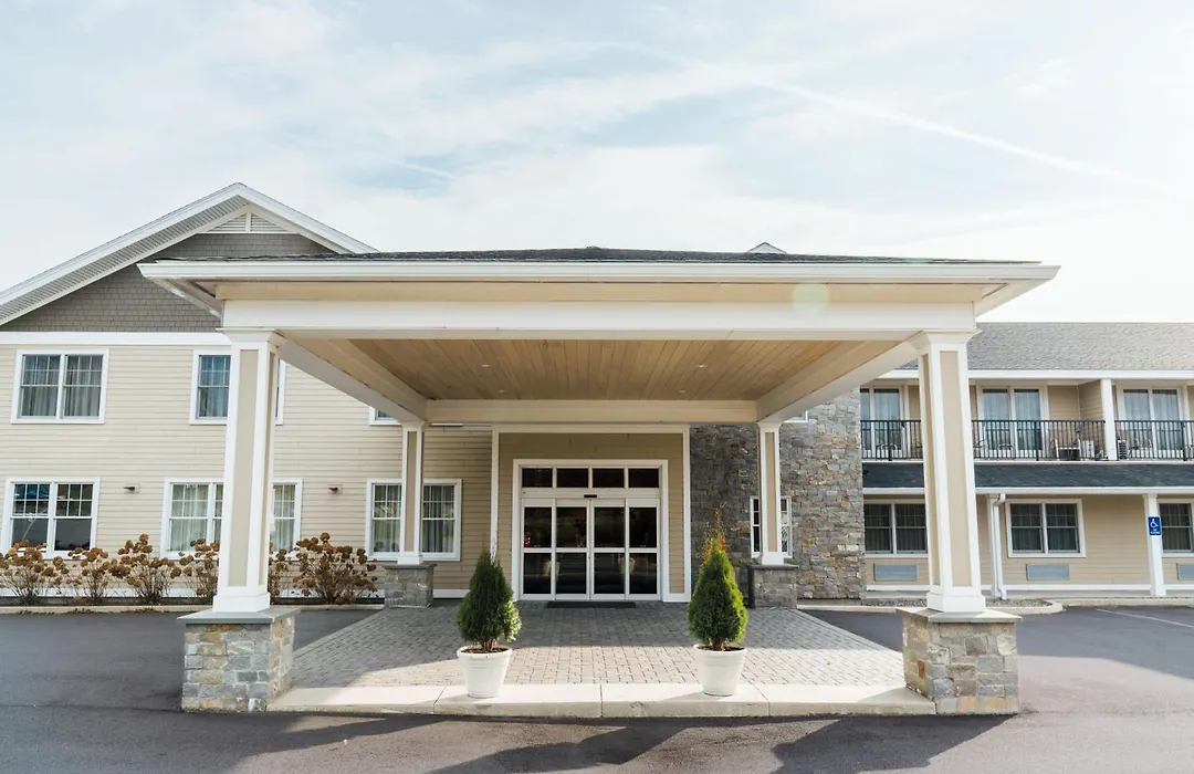 Belfast Harbor Inn-1