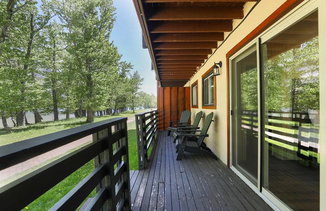 Bayshore Inn & Spa-1