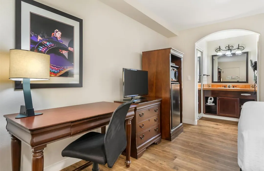 Best Western Rose Garden Inn-1
