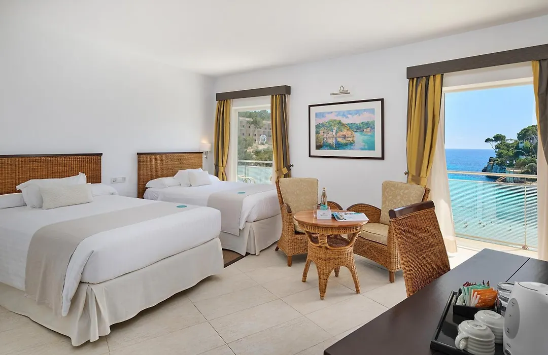 Hotel Apartamentos Cala Santanyi-1
