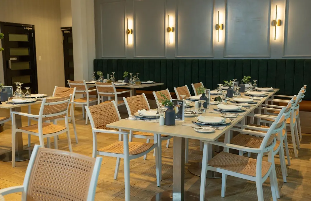 Aranjuez Hotel & Suites-1