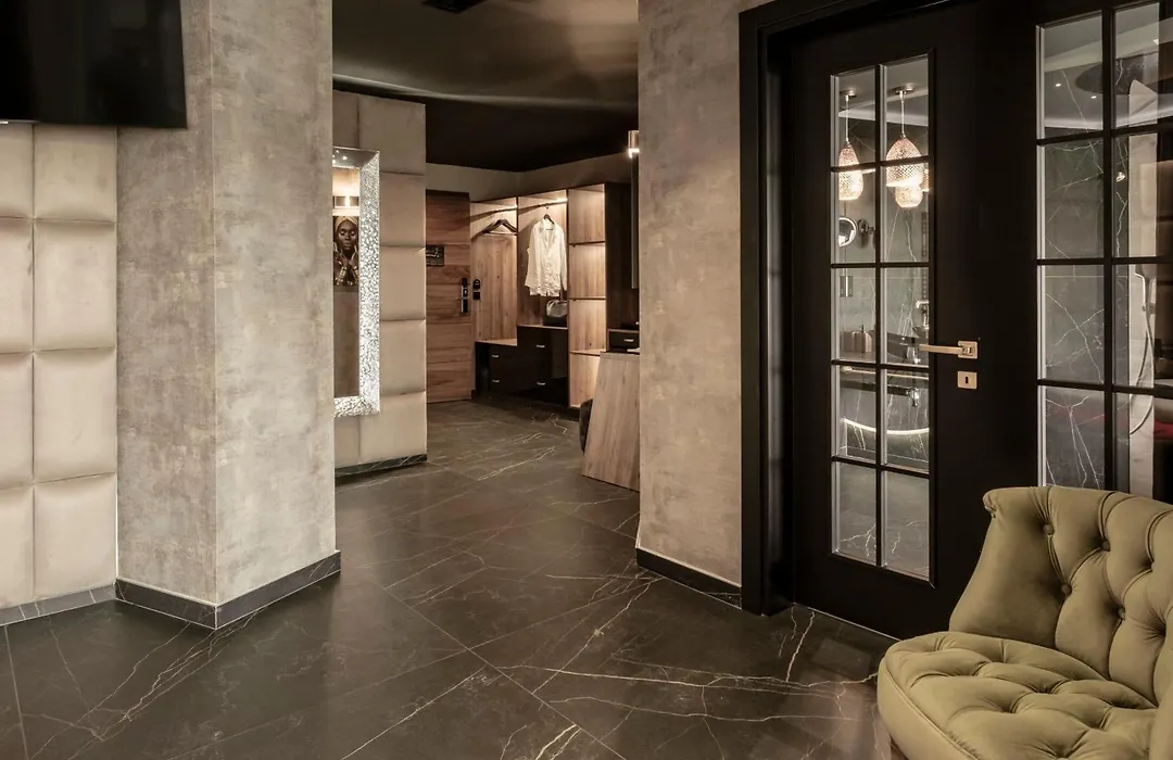 Damare Resort & Spa-1