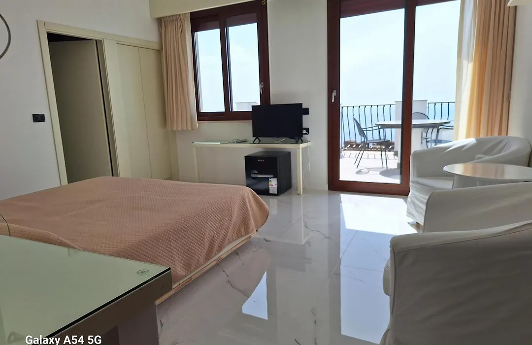 Hotel Vello D'Oro-1