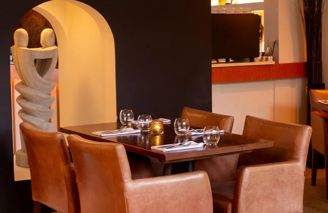 Andover House Hotel & Restaurant - Adults Only-1