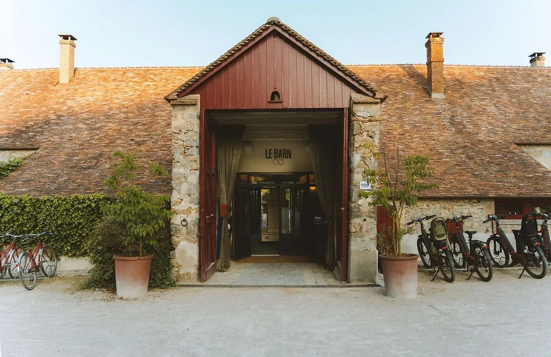 Le Barn-1