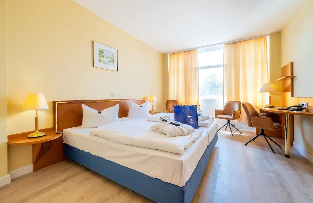 Arkona Strandhotel-1