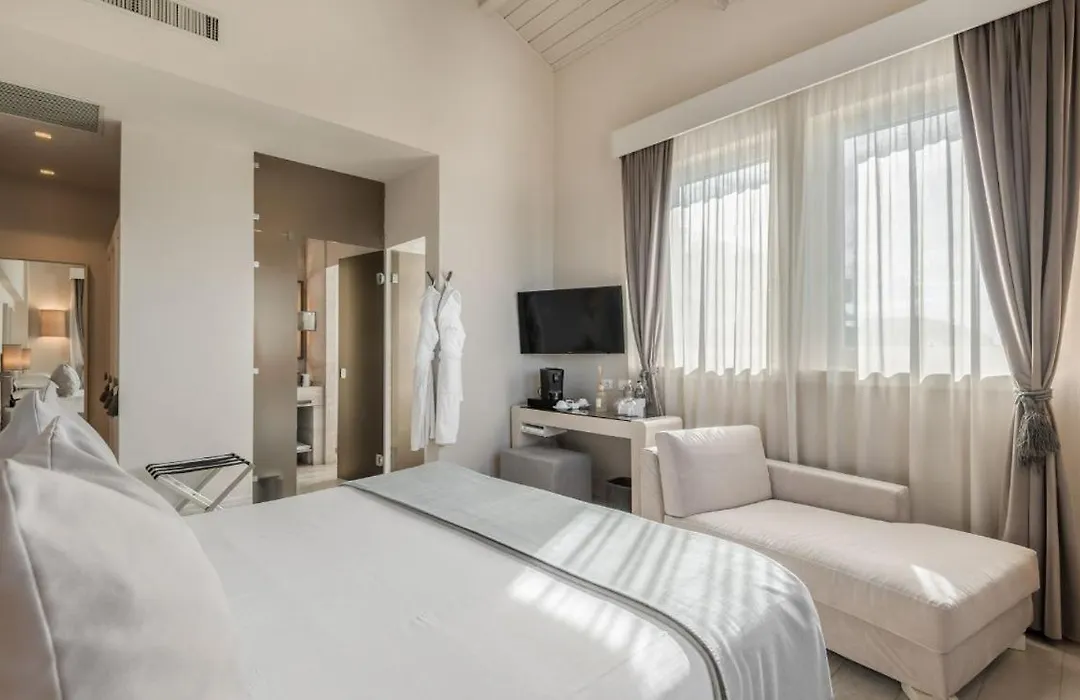 Villa Grey-1