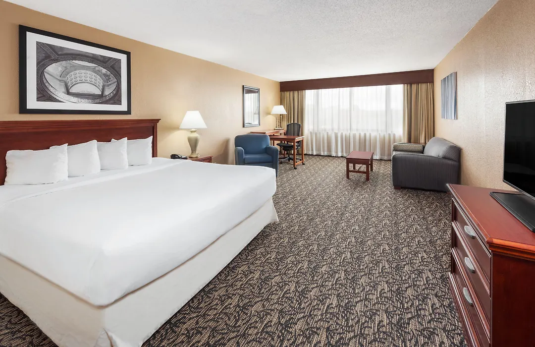 Capitol Plaza Hotel Jefferson City-1