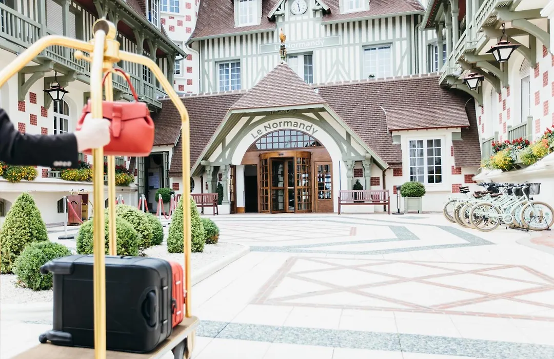 Hotel Barriere Le Normandy-1