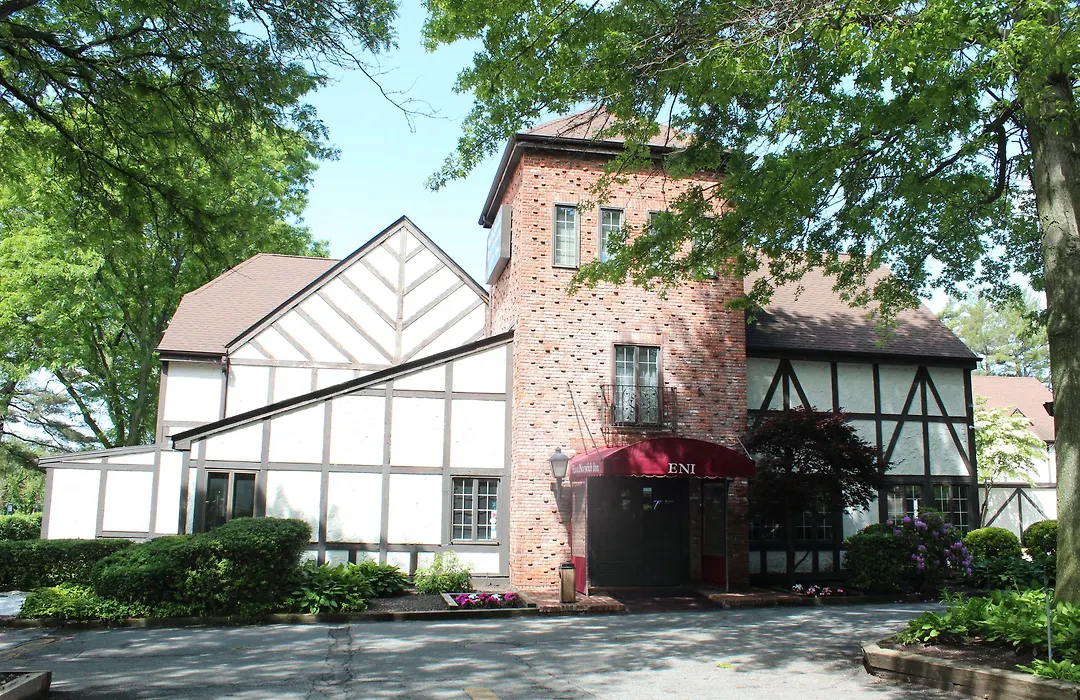 East Norwich Inn-1