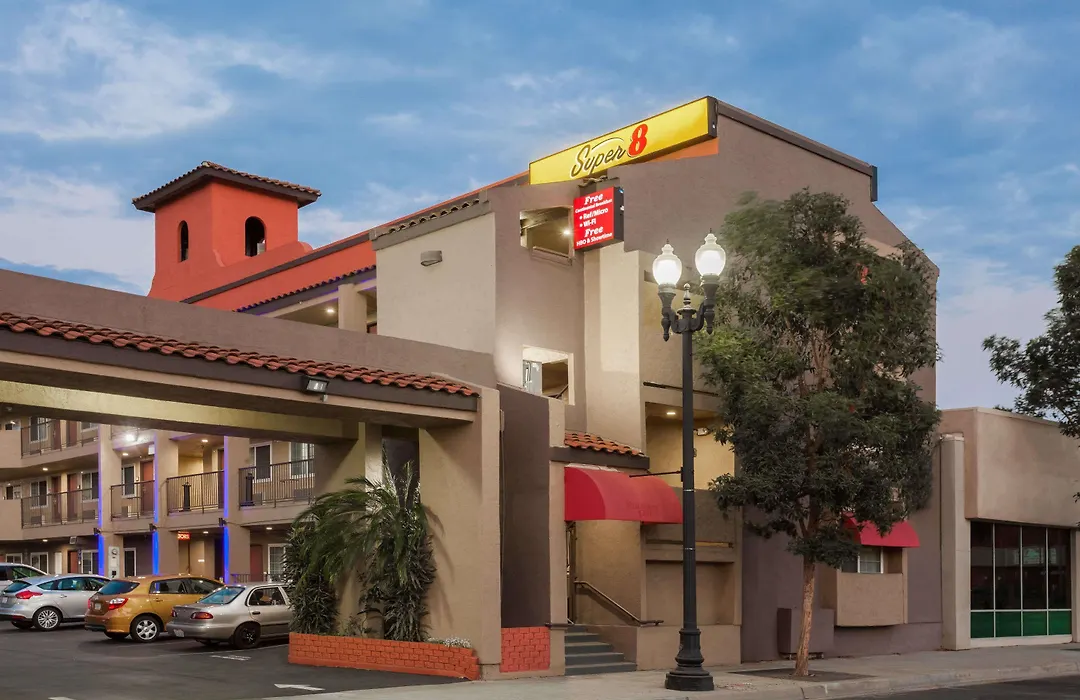 Super 8 By Wyndham El Cajon San Diego-1
