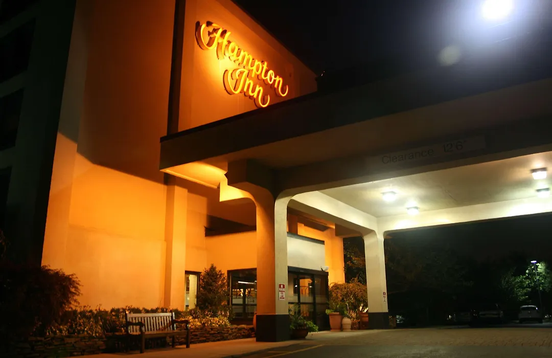 Hampton Inn Long Island/Commack-1