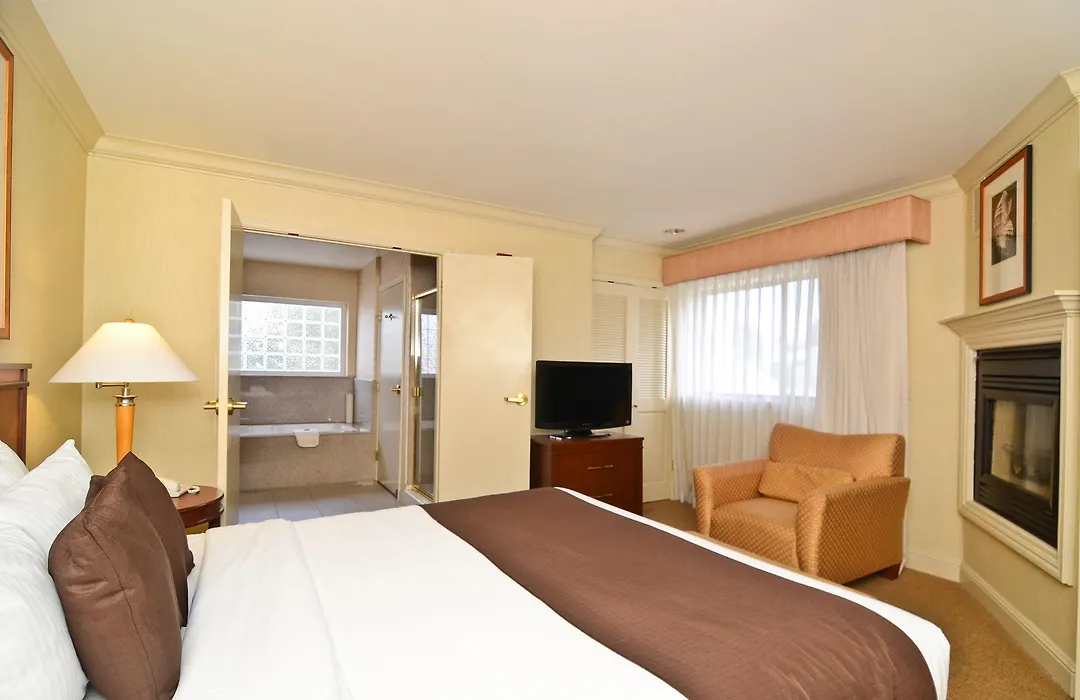 Best Western Plus All Suites Inn-1