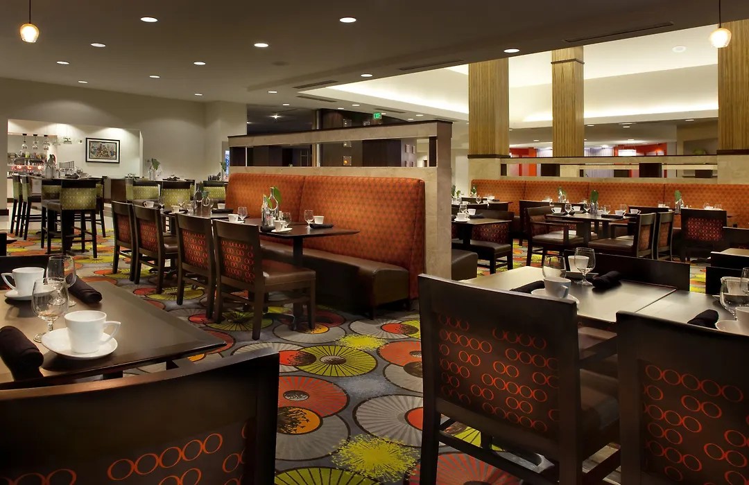 Hilton Garden Inn Denver/Cherry Creek-1
