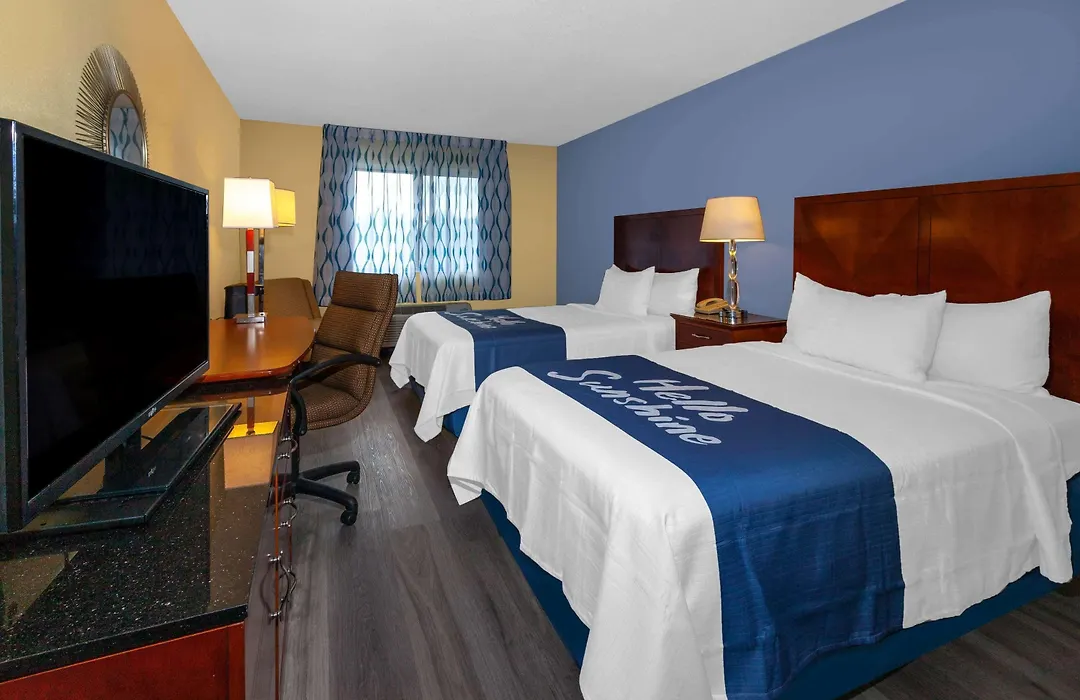 Days Inn By Wyndham Milan Sandusky South-1