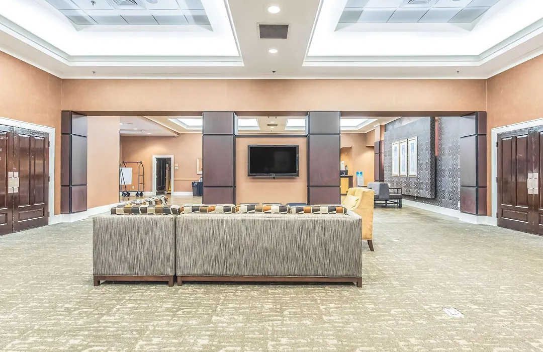 Doubletree By Hilton Columbus-1