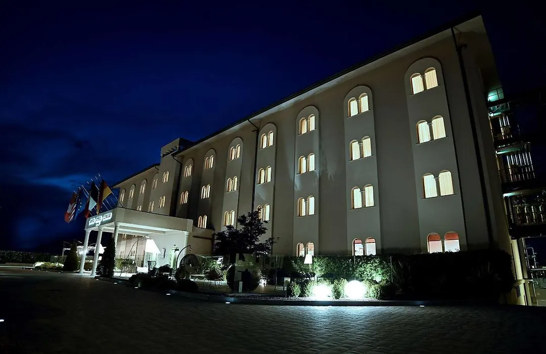 Best Western Grand Hotel Guinigi-1