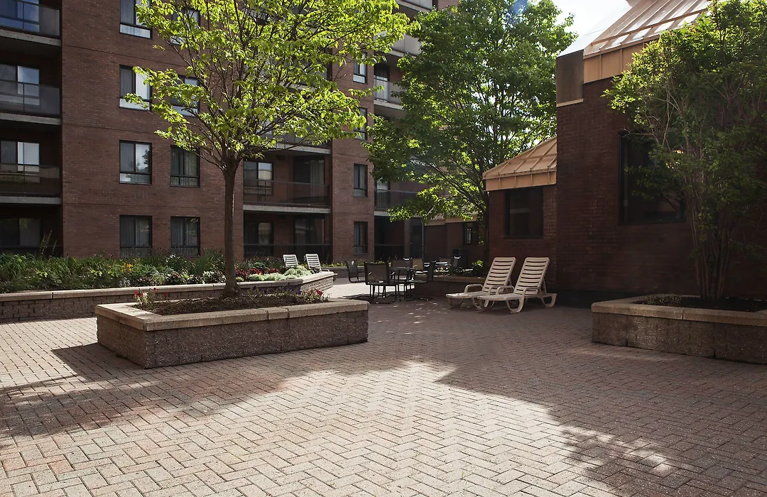 Les Suites Hotel Ottawa-1