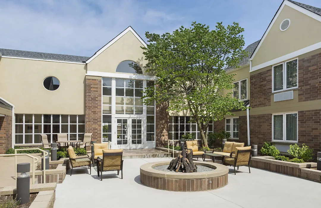 Four Points By Sheraton Buffalo Grove-1