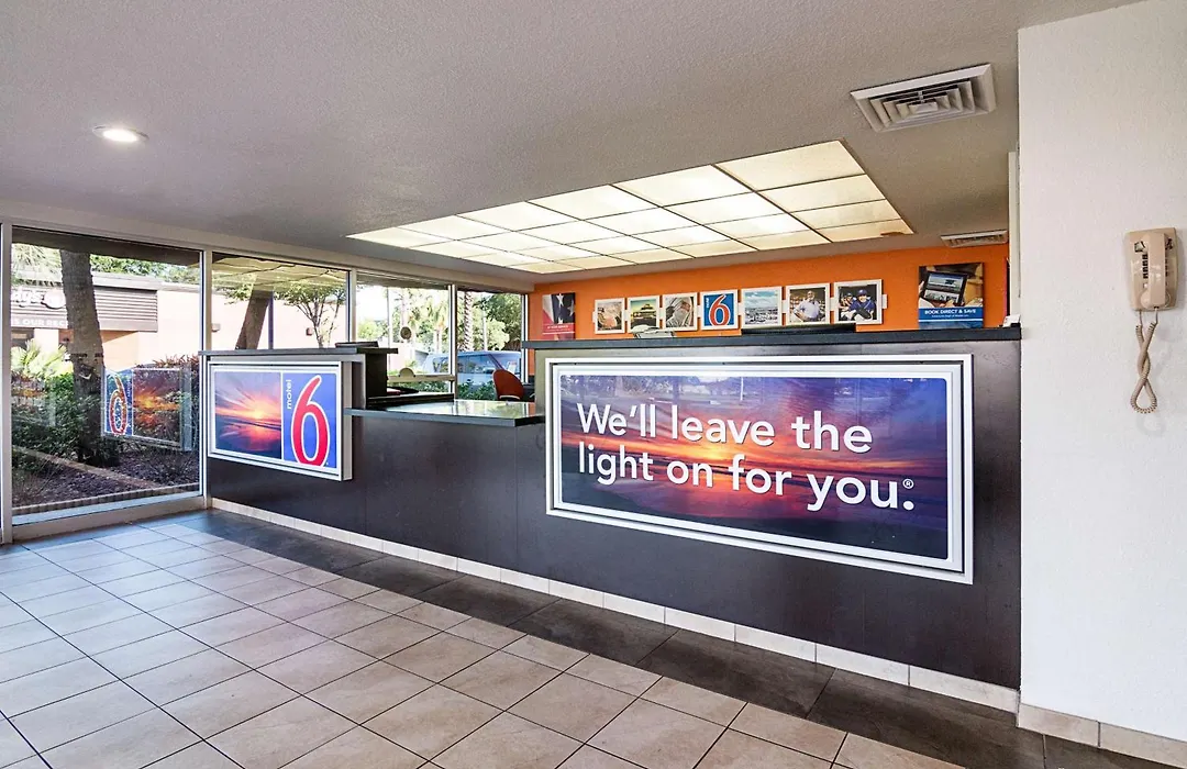 Motel 6-Tampa, Fl - Fairgrounds-1