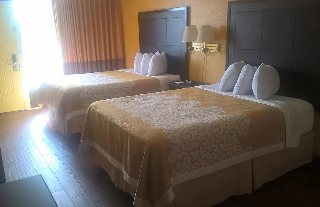 Days Inn & Suites By Wyndham Port Richey-1