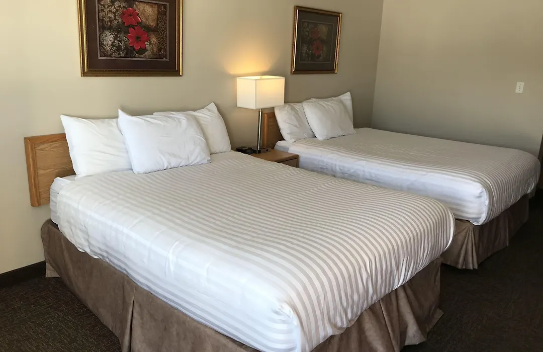 Travelodge By Wyndham Salmon Arm Bc-1