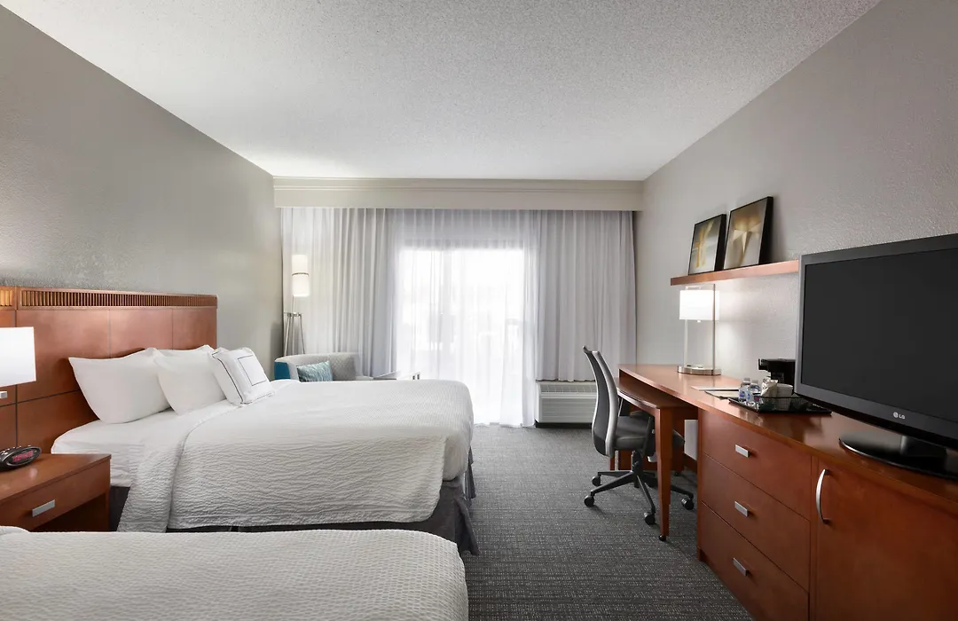 Courtyard By Marriott Fort Myers Cape Coral-1