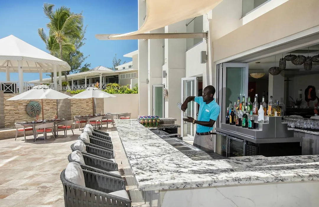 Sea Breeze Beach House All Inclusive By Ocean Hotels-1