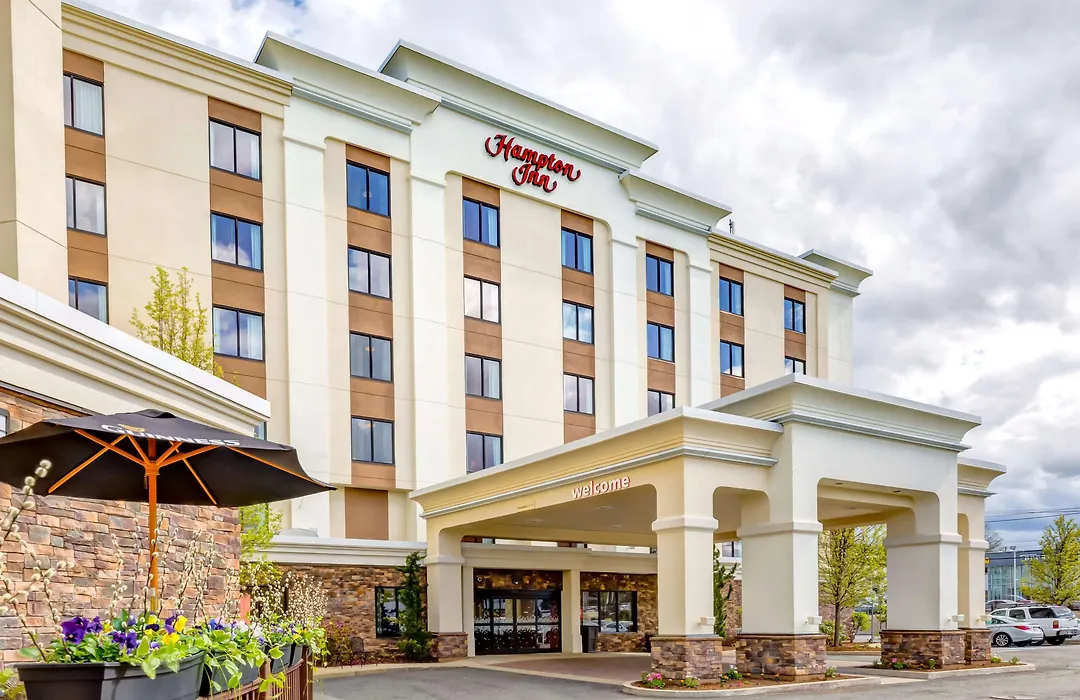 Hampton Inn Boston-Norwood-1