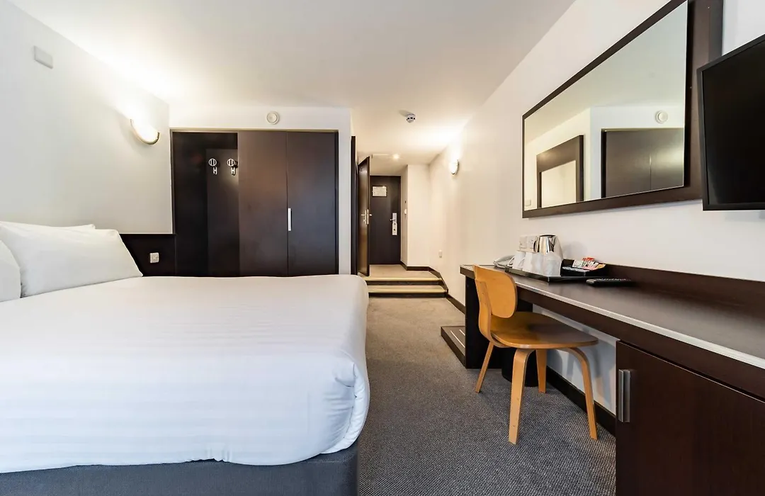 Central Park Hotel-1