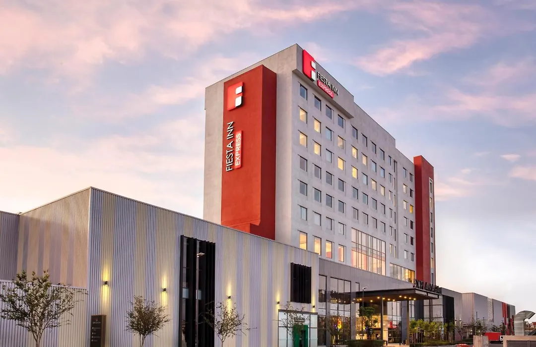 Fiesta Inn Express Puebla Explanada-1