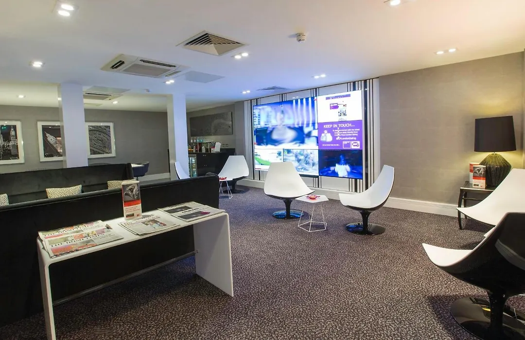Crowne Plaza London Ealing By Ihg-1