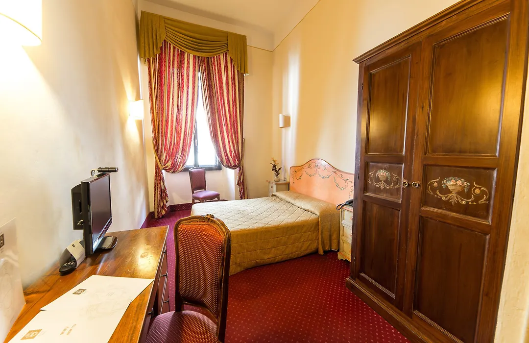 Hotel Paris-1