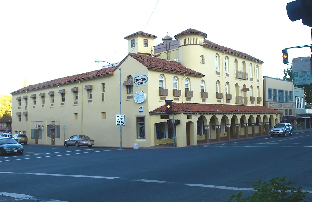 Historic Sonora Inn-1
