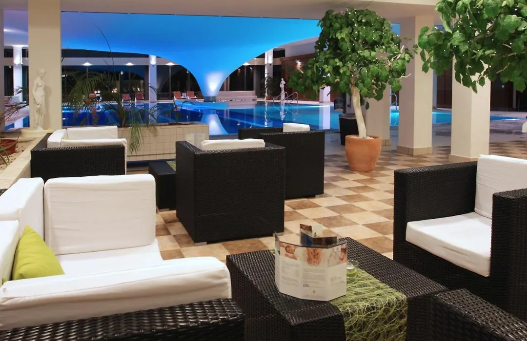 Cliff Hotel Ruegen-1