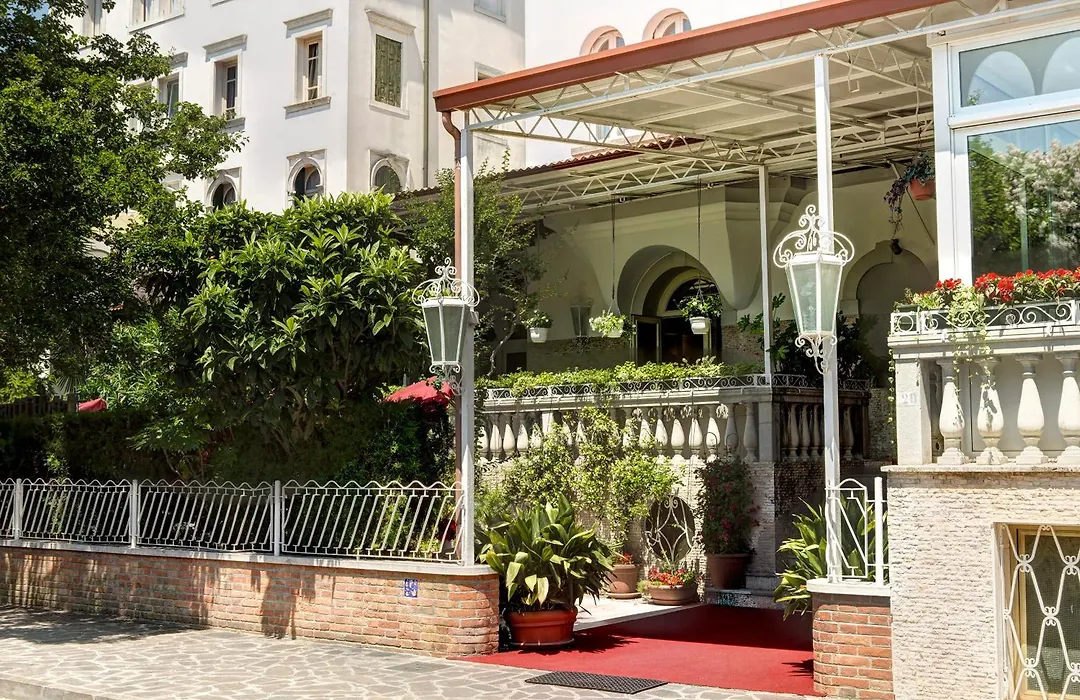 Hotel Biasutti-1
