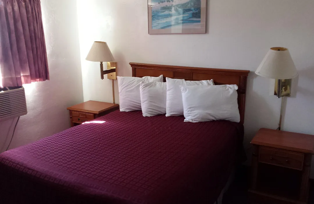 Travelodge By Wyndham San Diego Seaworld-1