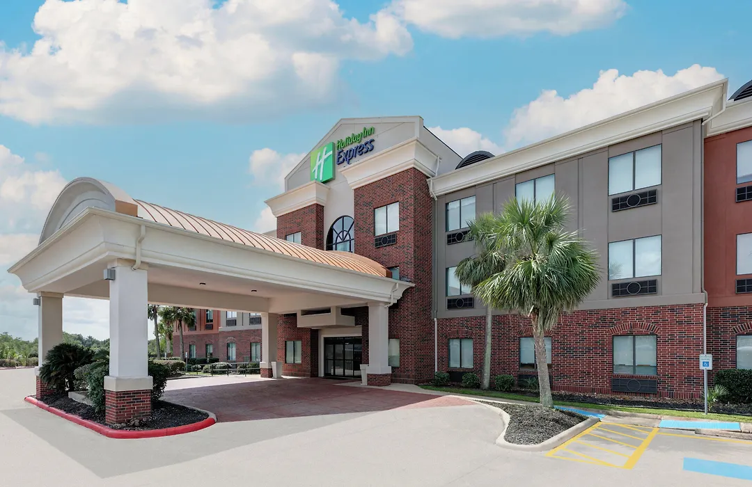 Holiday Inn Express Hotel & Suites Winnie By Ihg-1